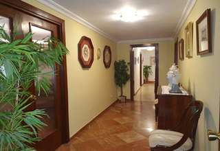 Flat for sale in Arenal, Sevilla. 
